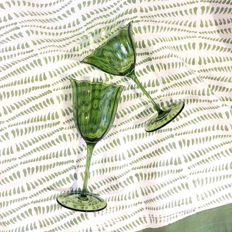 Lily Green Wine Glass