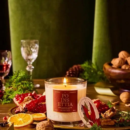 Poinsettia Candle 10 oz
